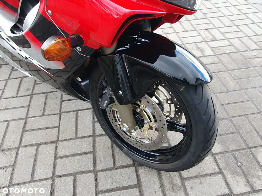 Honda CBR - 14