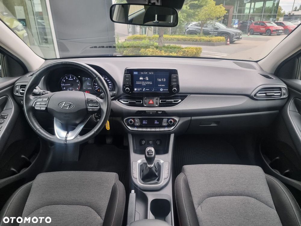 Hyundai i30 1.5 DPI Smart - 27
