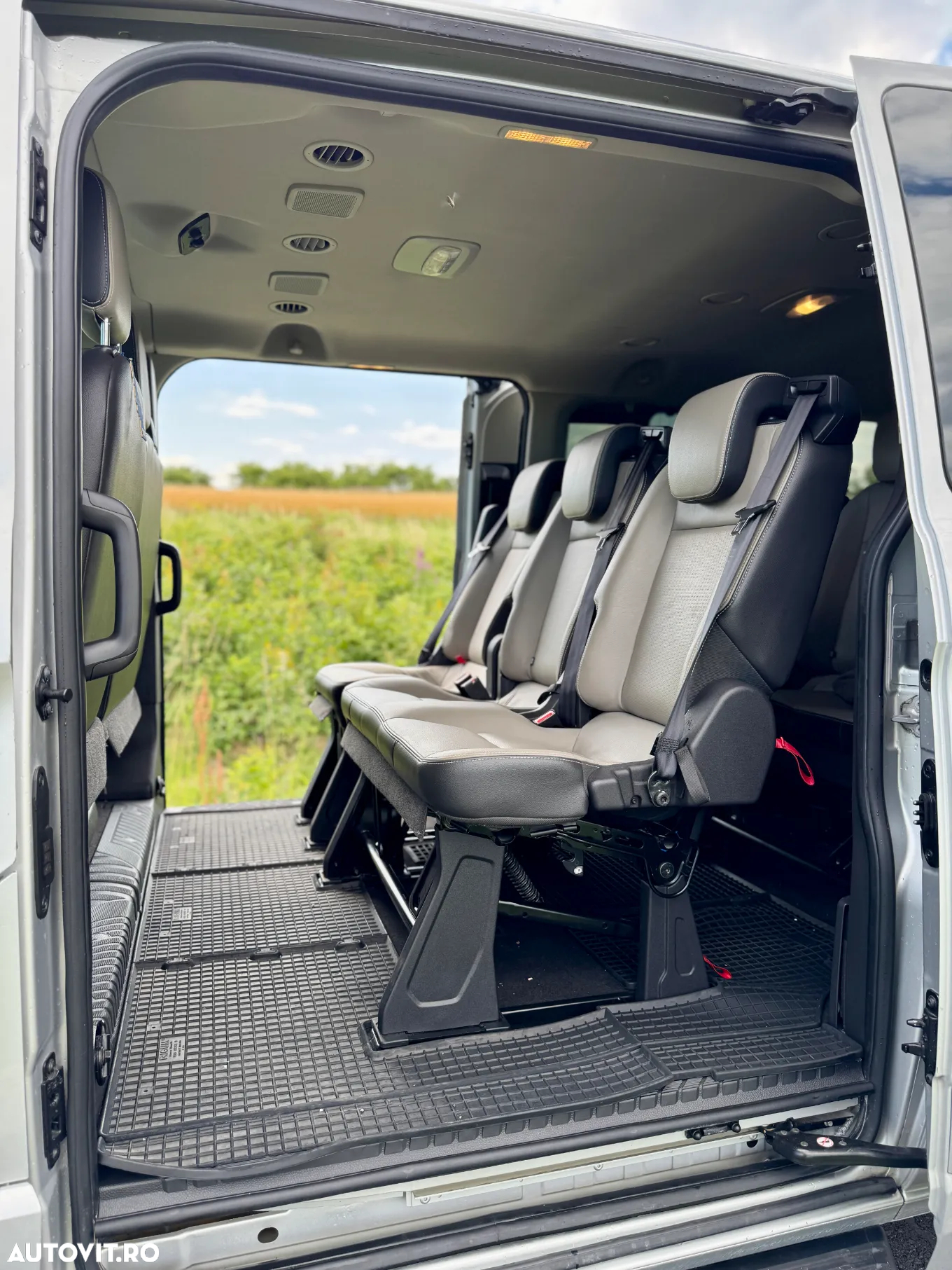 Ford Tourneo Custom - 10