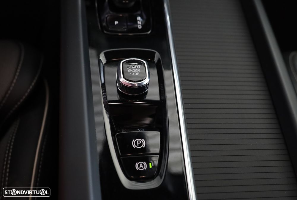 Volvo XC 60 2.0 T6 PHEV Black Edition AWD - 20