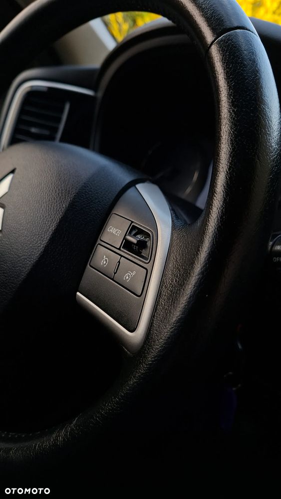 Mitsubishi Outlander 2.0 2WD Inform - 24