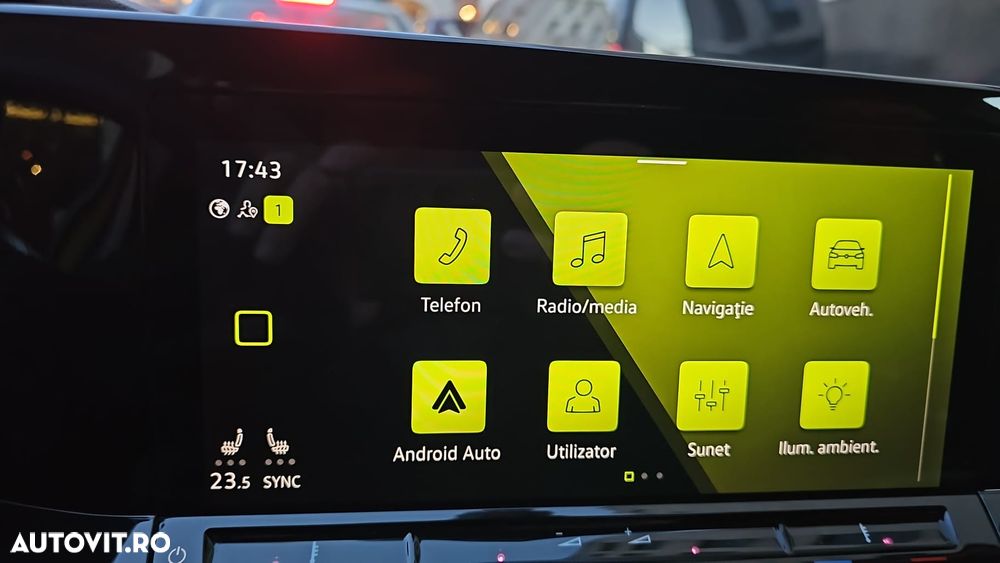 Volkswagen Golf 1.5 eTSI ACT DSG MHEV Style - 19