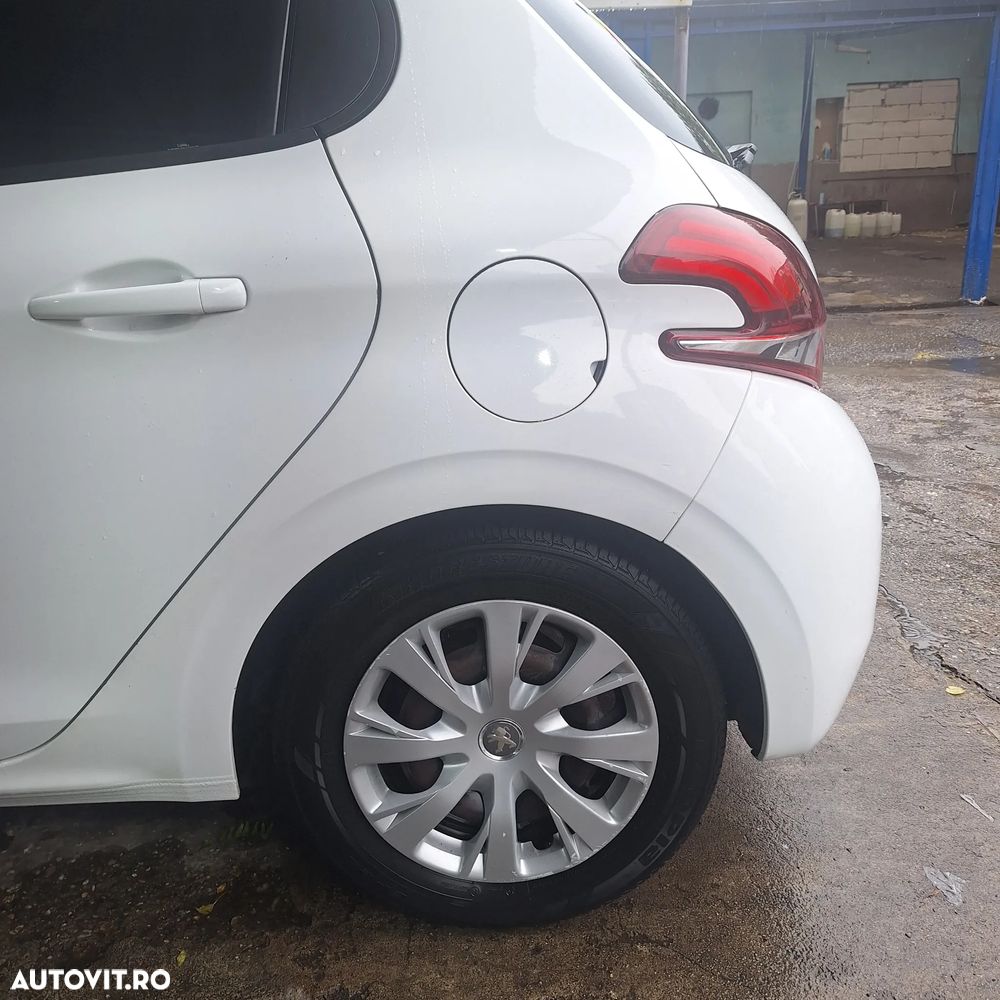 Peugeot 208 1.2 L PureTech Active - 20