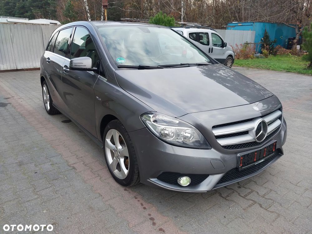 Mercedes-Benz Klasa B 180 (BlueEFFICIENCY) - 5