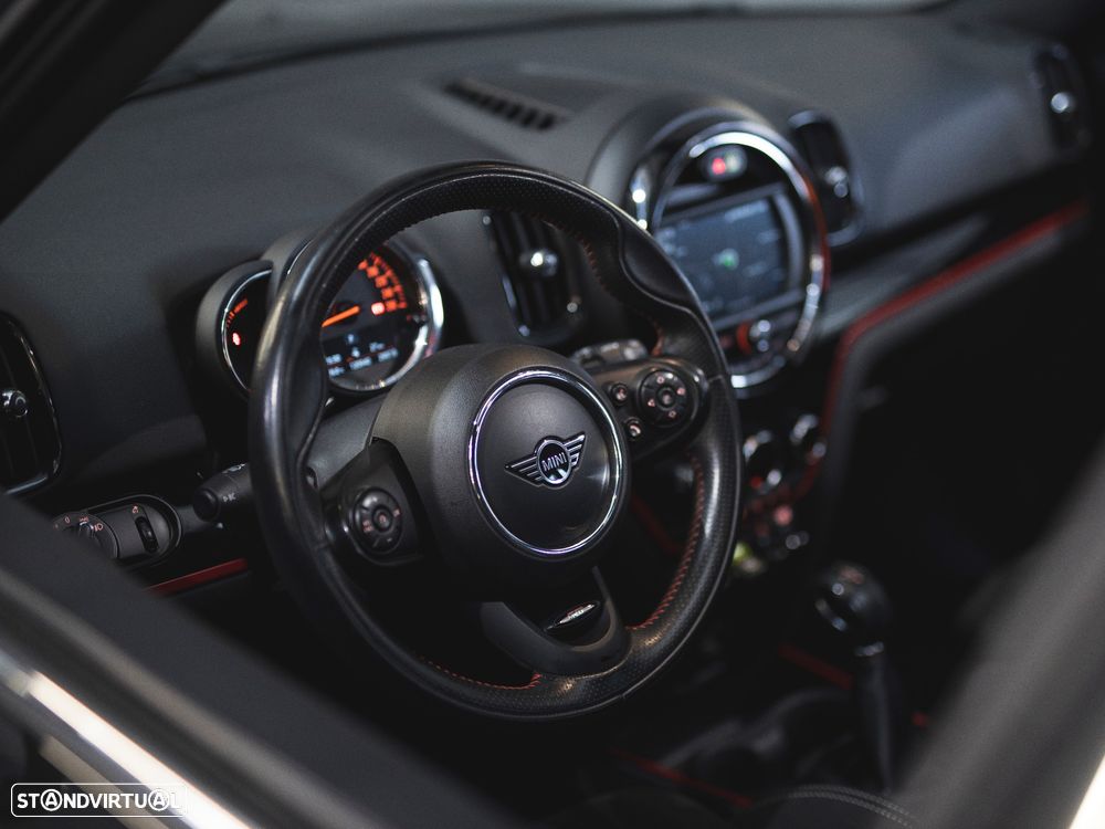 MINI Countryman Cooper SE ALL4 Auto - 17
