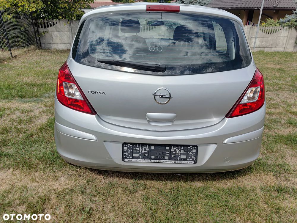 Opel Corsa 1.2 16V Energy - 9