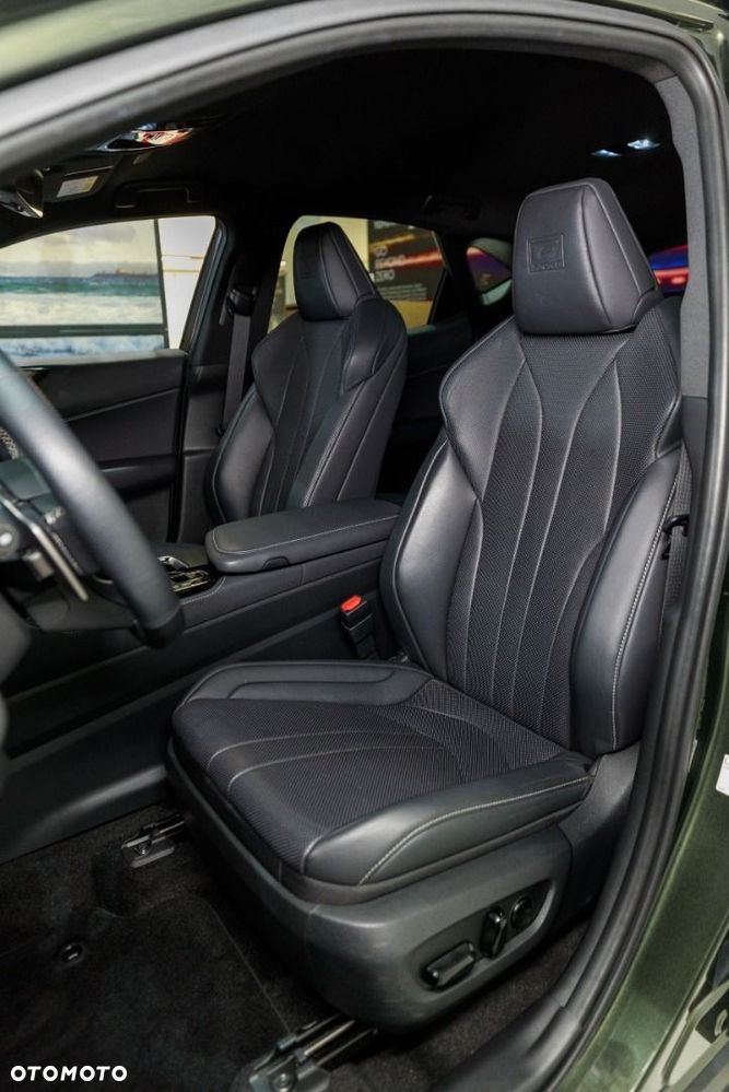 Lexus NX 350h F Sport AWD - 8