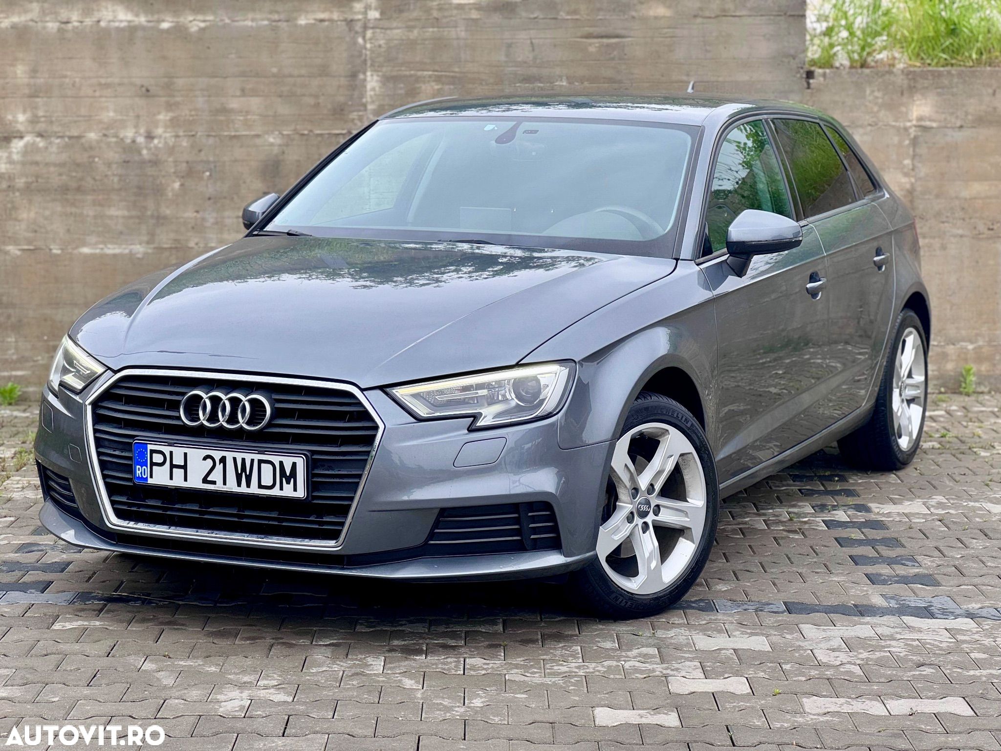 Audi A3 1.6 TDI Sportback - 1