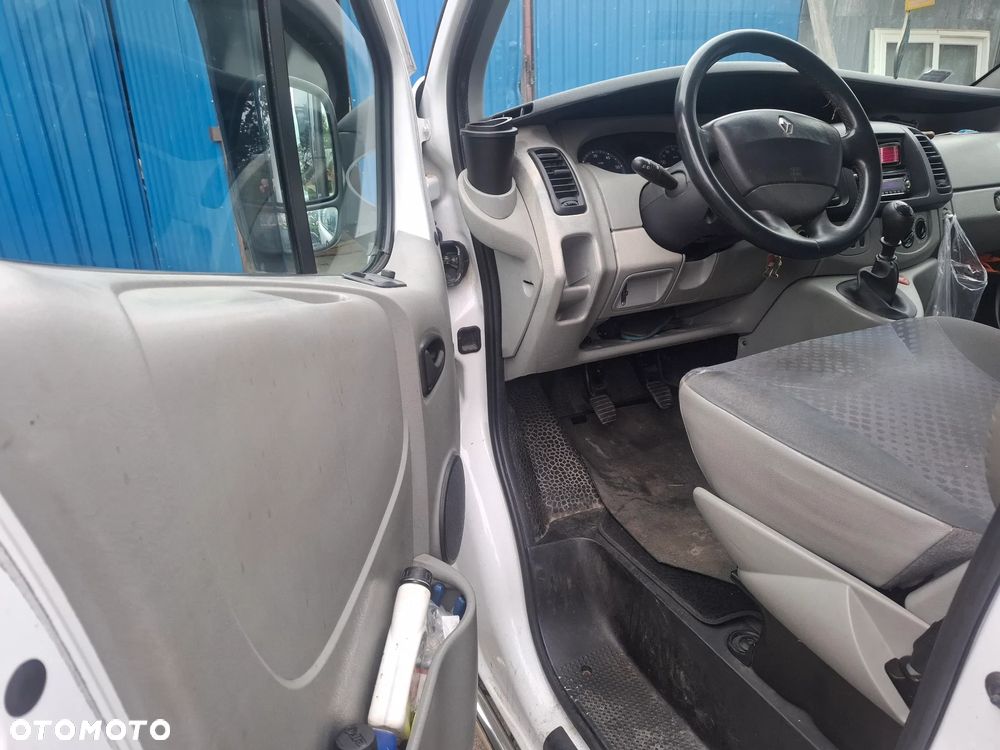 Renault TRAFIC - 15