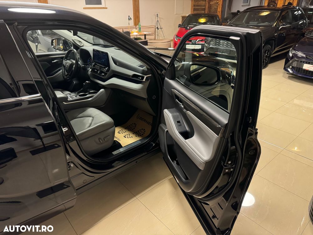 Toyota Highlander 2.5 L Hybrid Dynamic Force 248CP Luxury Pearly - 12