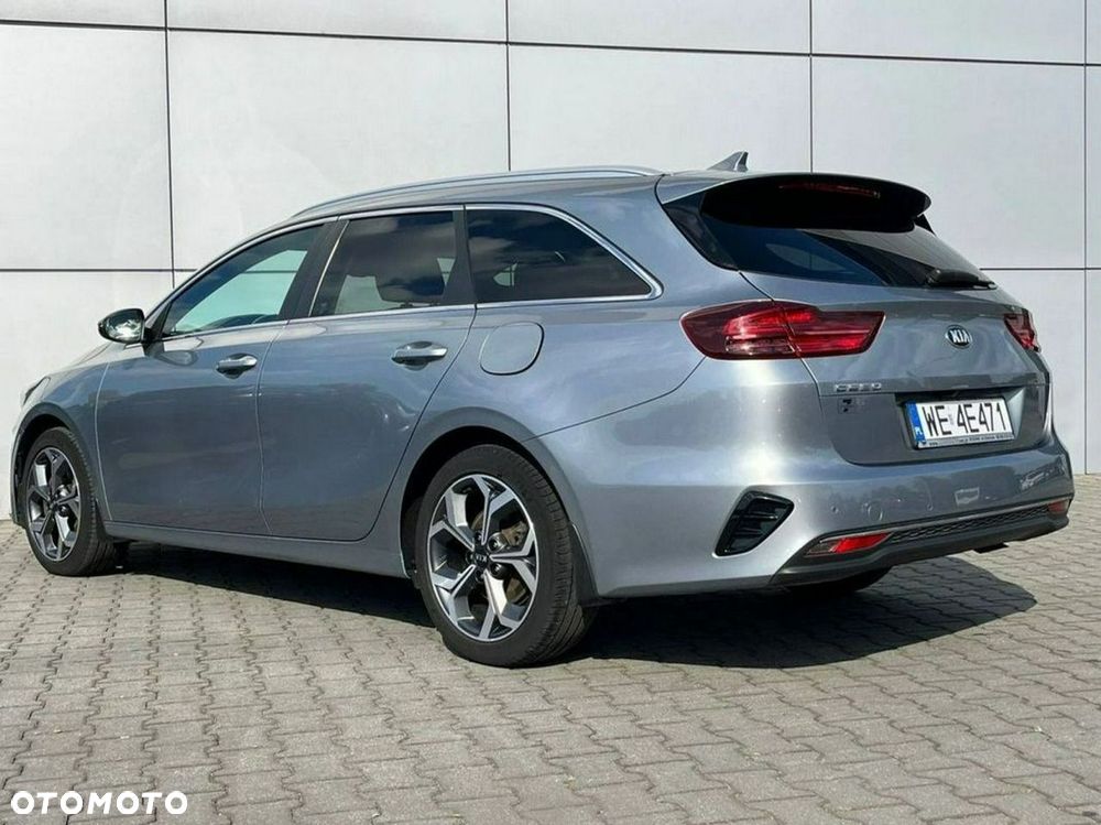 Kia Ceed 1.5 T-GDI Business Line DCT - 11