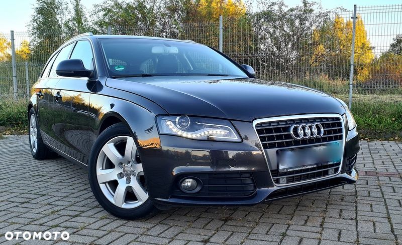 Audi A4 Avant 2.0 TDI - 10