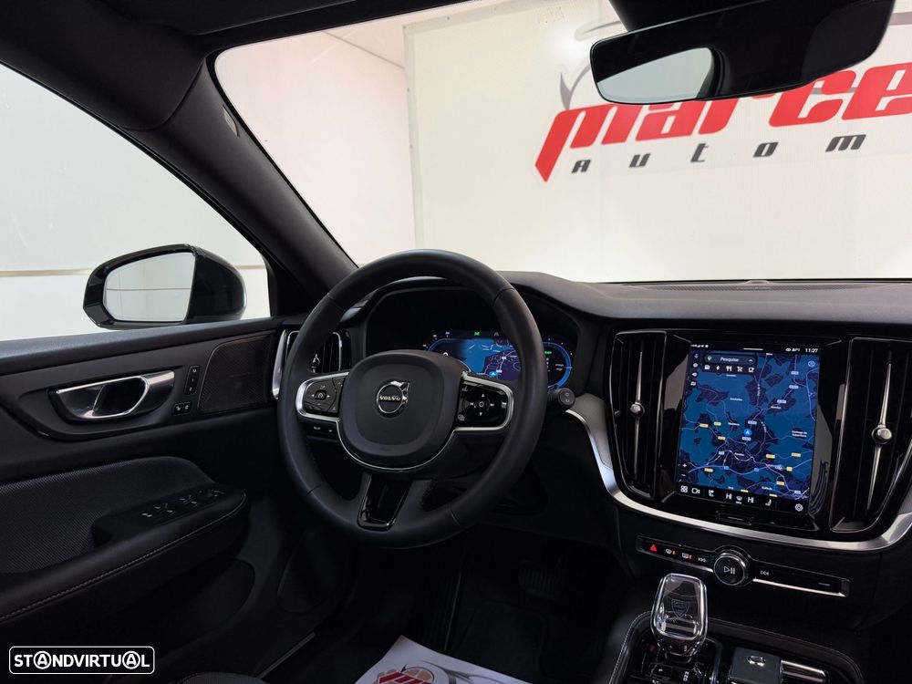 Volvo V60 2.0 T8 AWD TE Plus Dark - 47