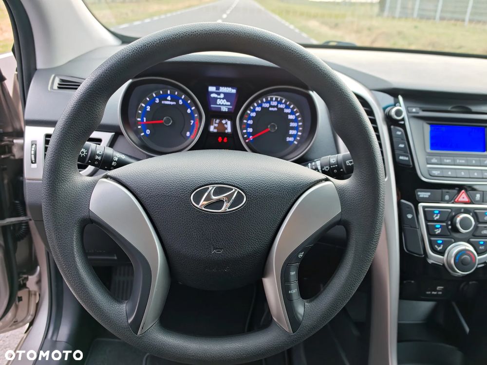 Hyundai i30 1.4 Trend - 26