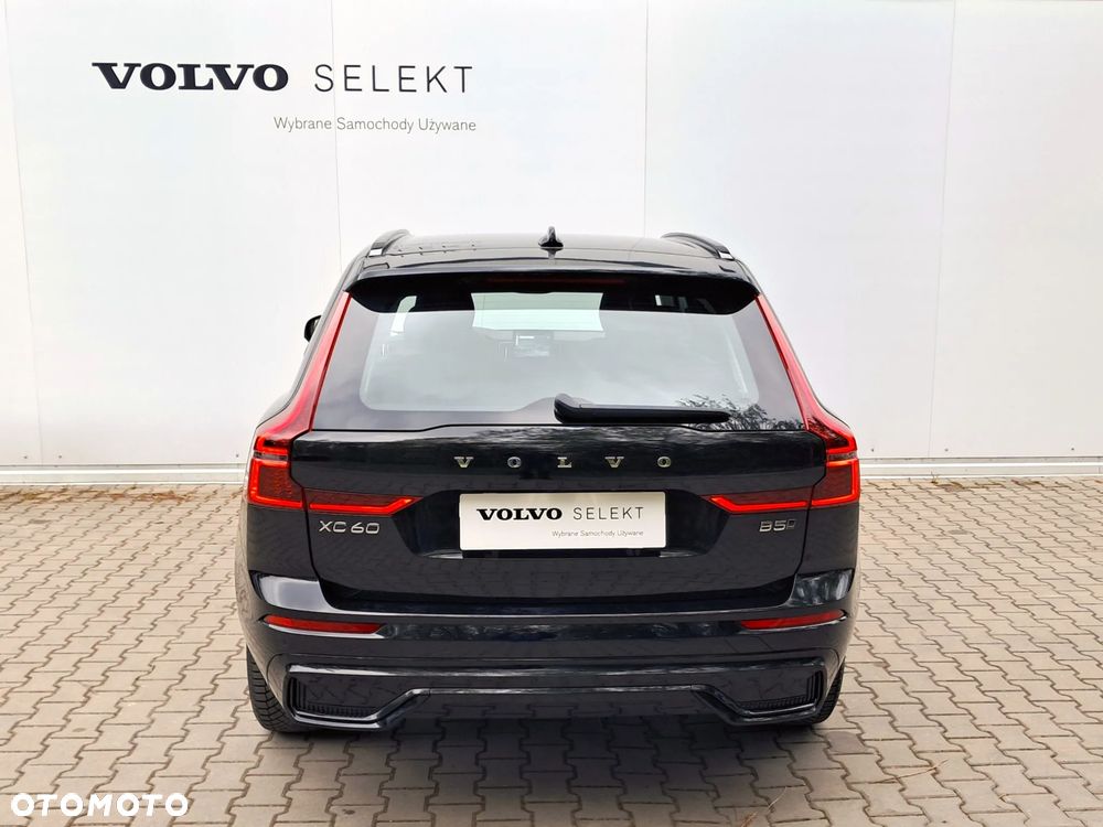 Volvo XC 60 B5 B AWD Plus Dark - 8