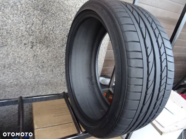 225/40/R19 93Y Bridgestone Potenza RE050A - 2