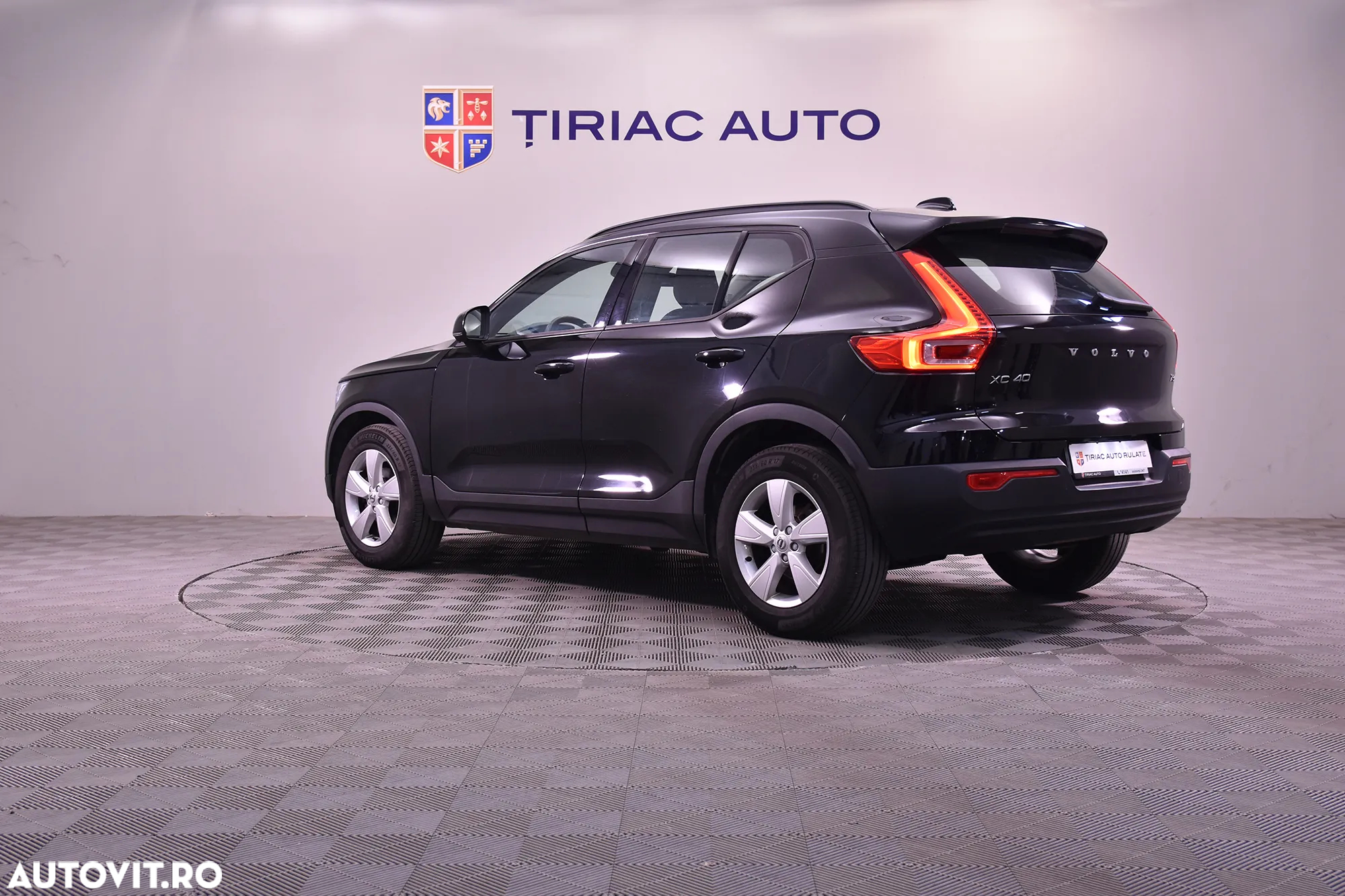 Volvo XC 40 - 3