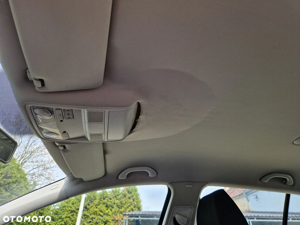 Volkswagen Golf 1.6 TDI Comfortline - 7