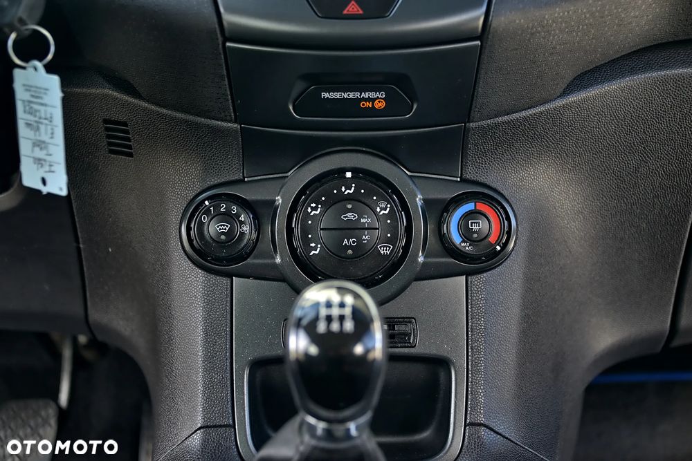 Ford Fiesta 1.25 Ambiente - 36