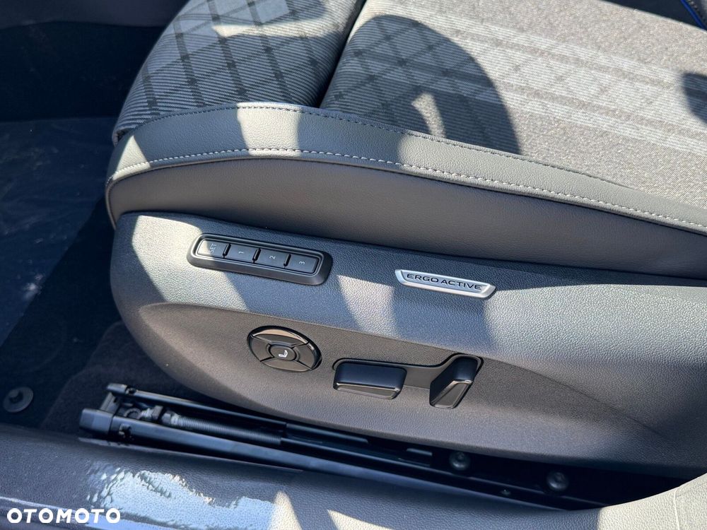 Volkswagen Passat Variant 1.5 TSI eHybrid PHEV 200kW R-Line Plus DSG - 10