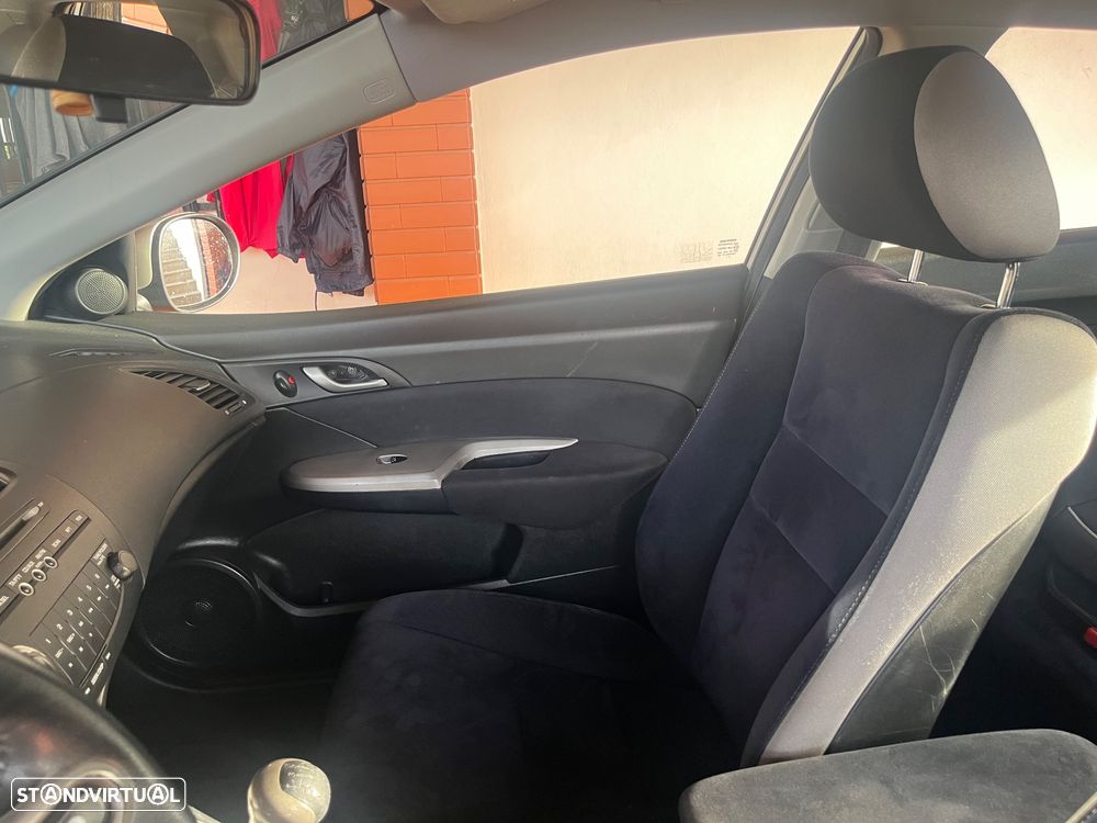 Honda Civic 1.4 Sport - 18