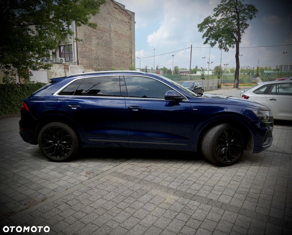 Audi Q8 - 5