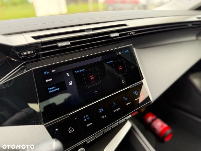 Peugeot 408 1.2 PureTech mHEV Allure S&S e-DSC6 - 18