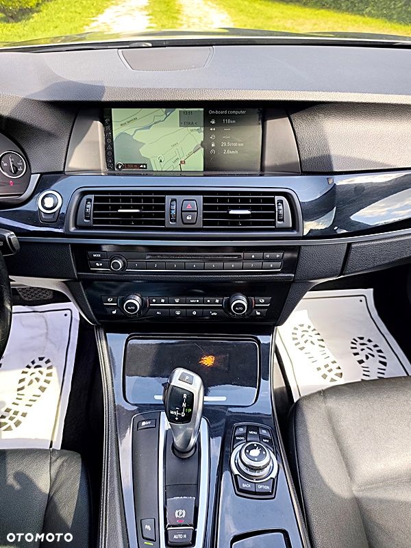 BMW Seria 5 520d - 12