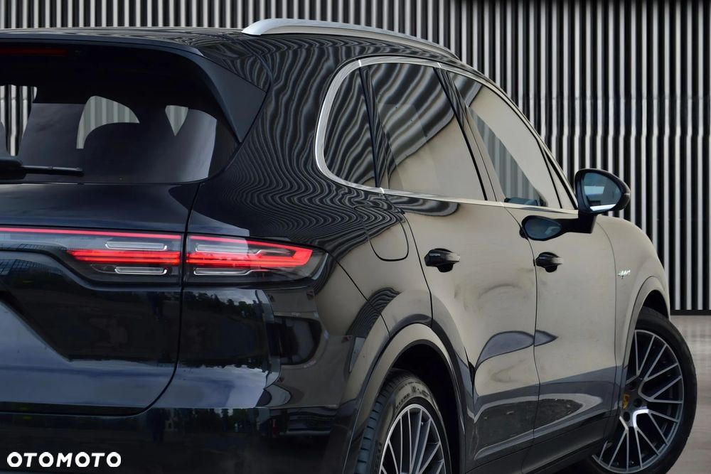 Porsche Cayenne E-Hybrid - 11