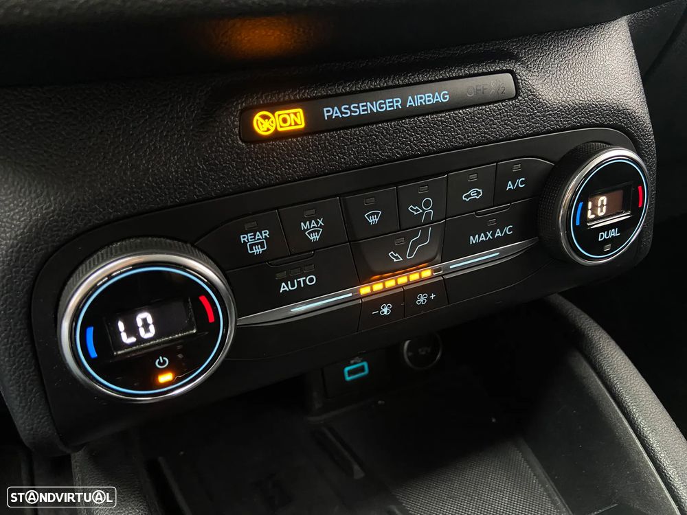 Ford Kuga 1.5 TDCi EcoBlue Titanium - 24