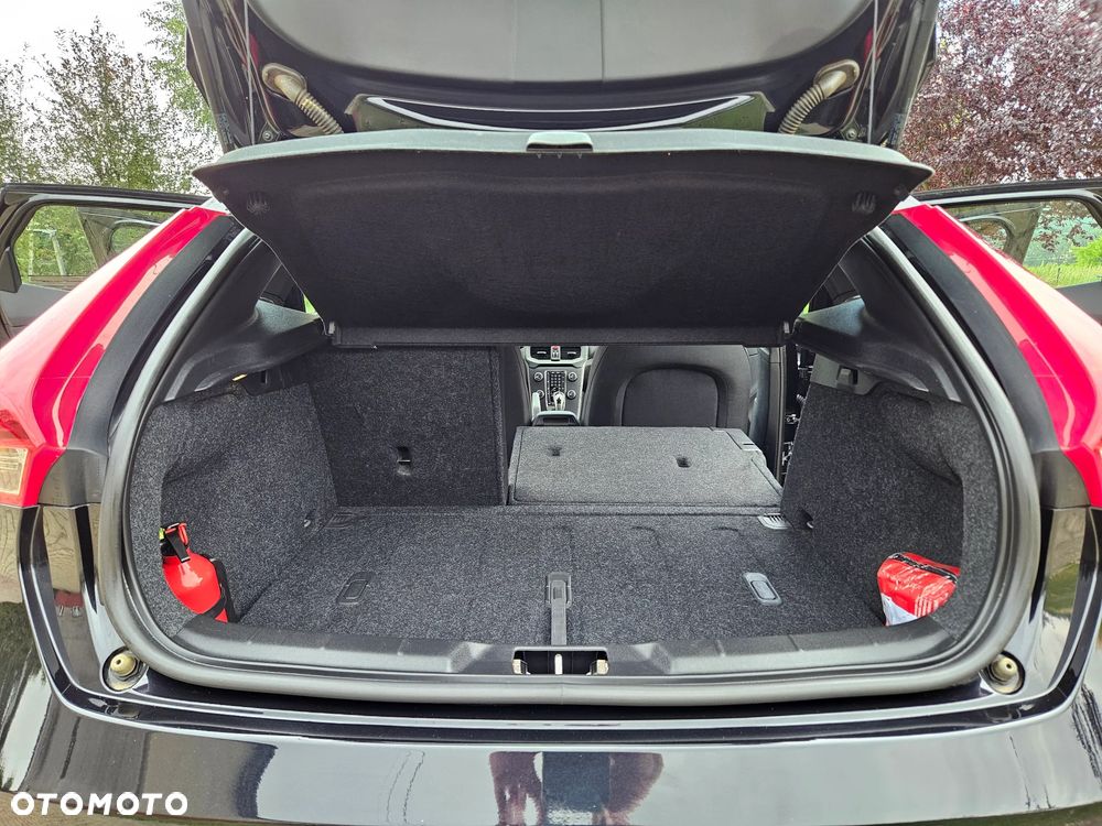 Volvo V40 T4 Kinetic - 22