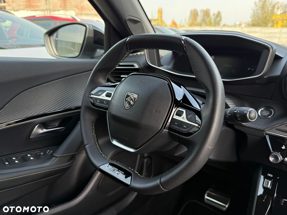 Peugeot 2008 1.2 PureTech GT S&S EAT8 - 36