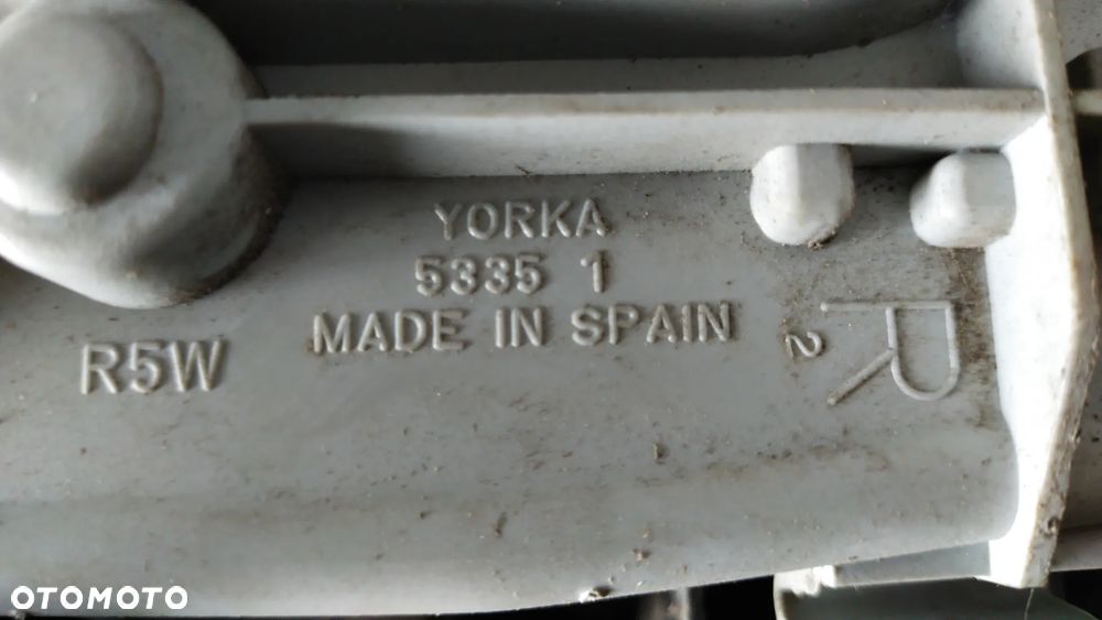 LAMPA TYLNA PRAWA VW POLO IV 5335 - 3