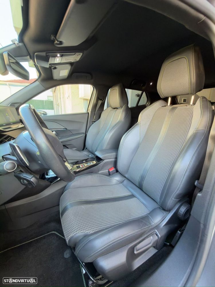 Peugeot 2008 1.2 PureTech GT Pack EAT8 - 8
