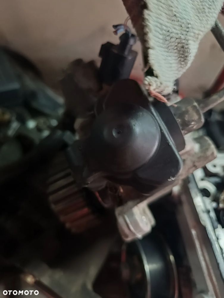 POMPA WTRYSKOWA VW AUDI 1.6 2.0 TDI 04B130755F - 2