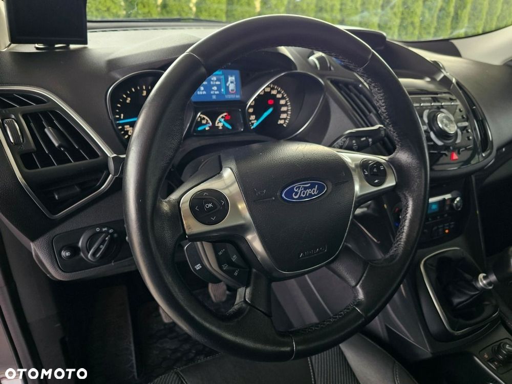 Ford Kuga - 14