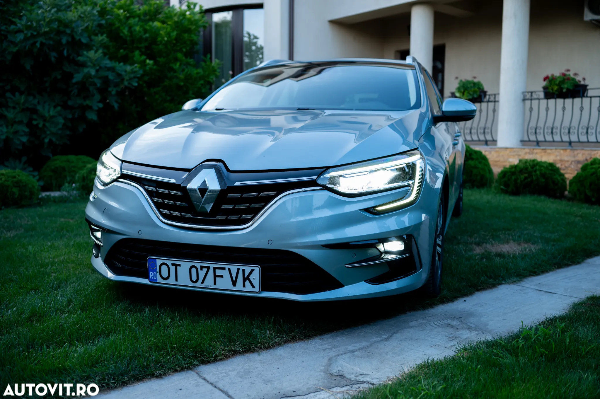 Renault Megane BLUE dCi 115 EDC INTENS - 14