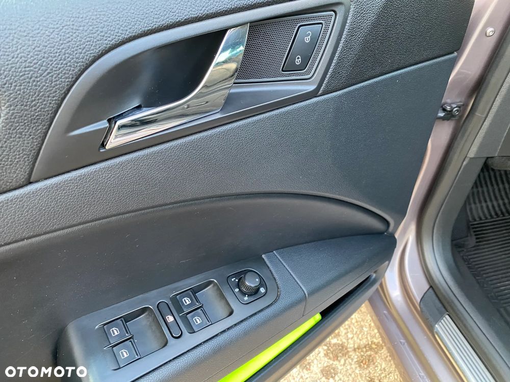 Skoda Superb 2.0 TDI Ambition DSG - 13