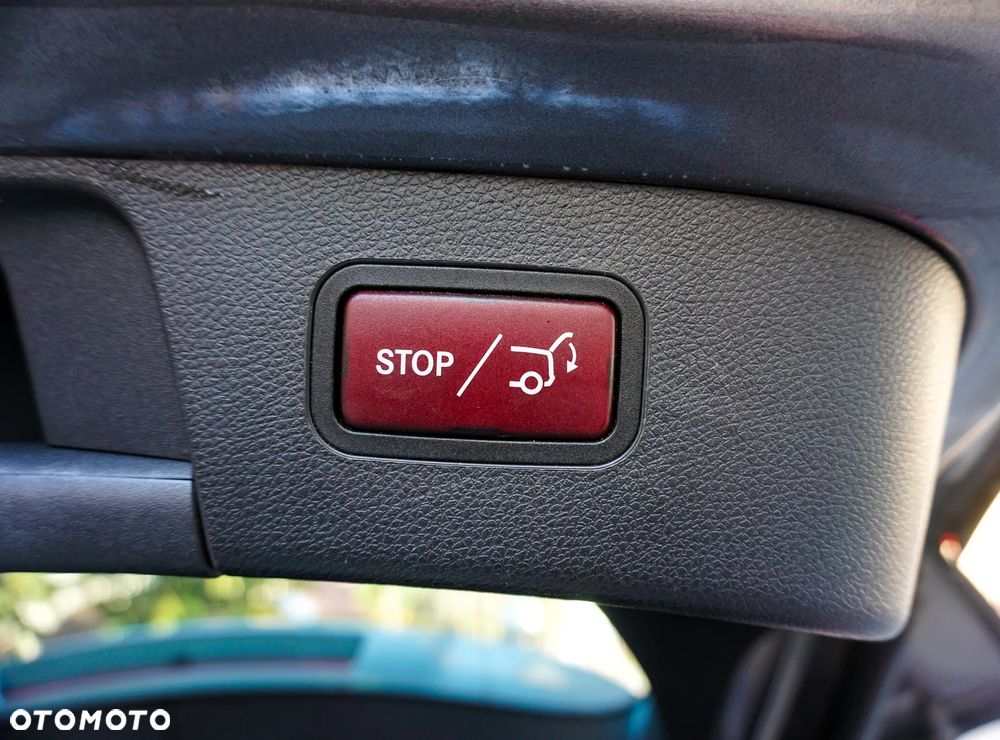 Mercedes-Benz GLA 200 7G-DCT AMG Line - 34