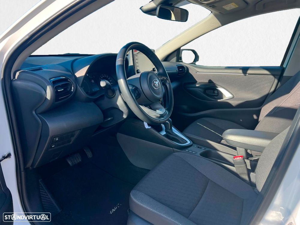 Toyota Yaris - 8