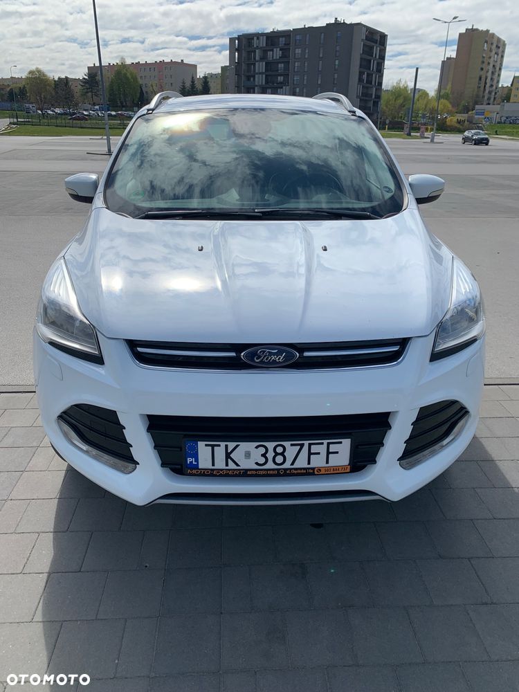 Ford Kuga 2.0 TDCi 2x4 Titanium - 2