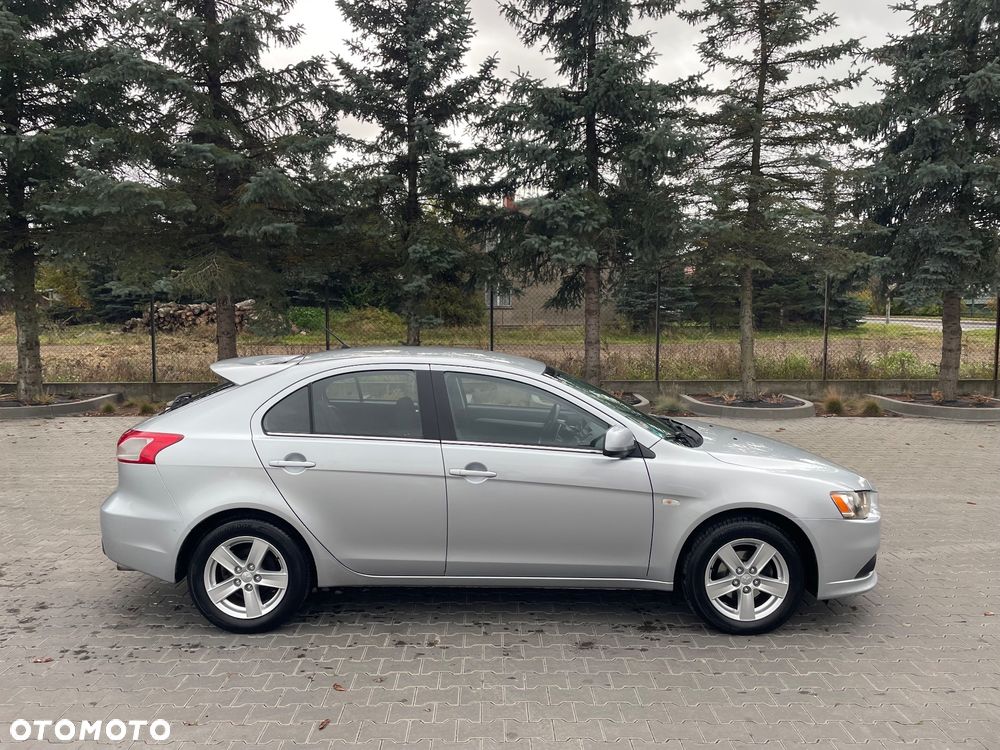 Mitsubishi Lancer 1.8 CVT Instyle - 21
