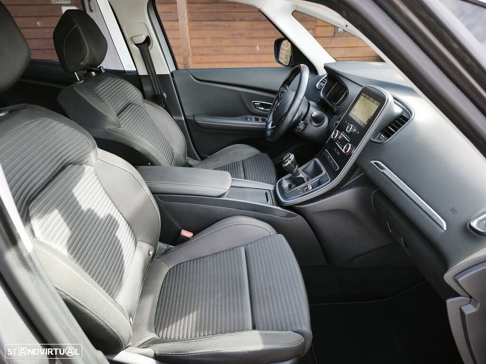 Renault Scénic 1.2 TCE Sport SS - 19