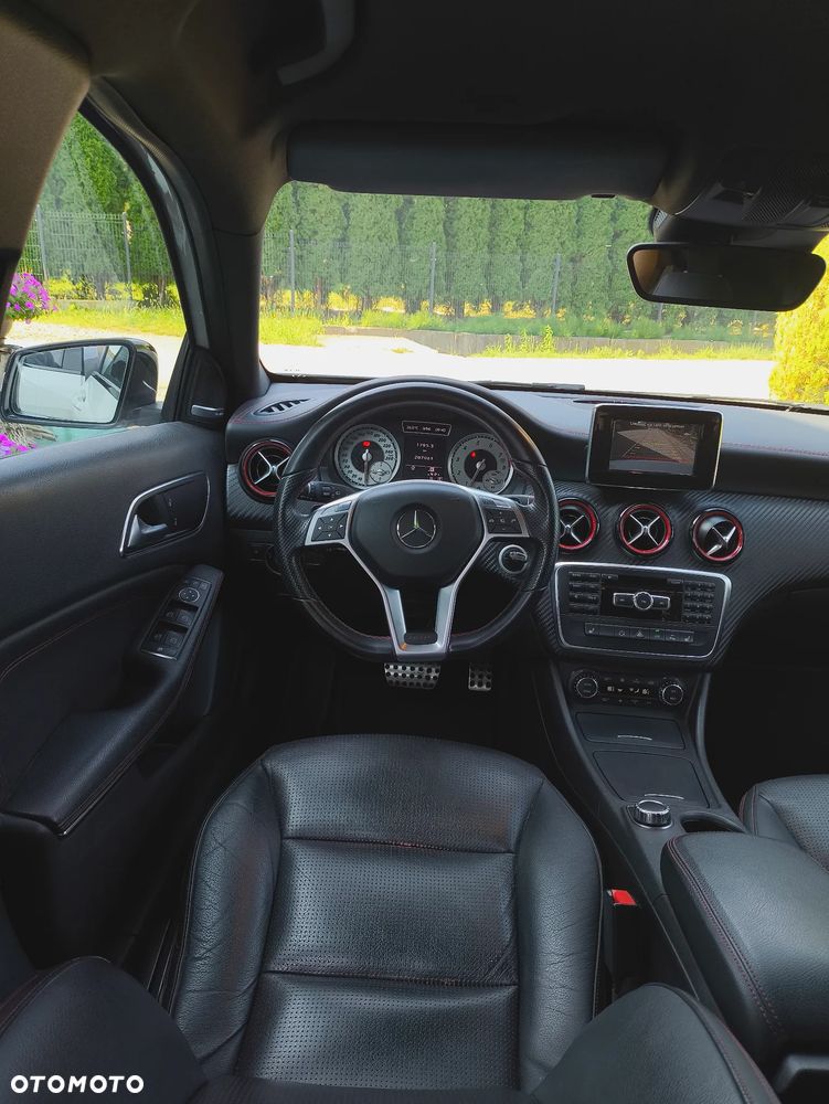 Mercedes-Benz Klasa A 250 Sport - 32
