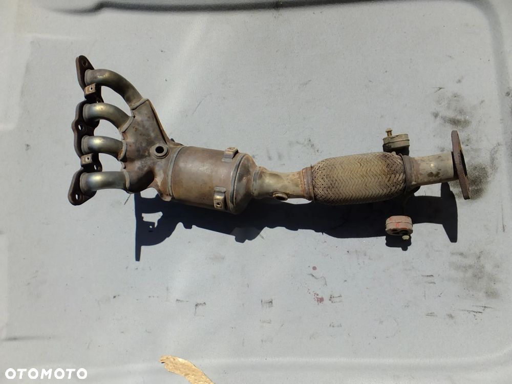 kolektor wydechowy katalizator ford focus mk2 1,6 B 16v 2009r - 1