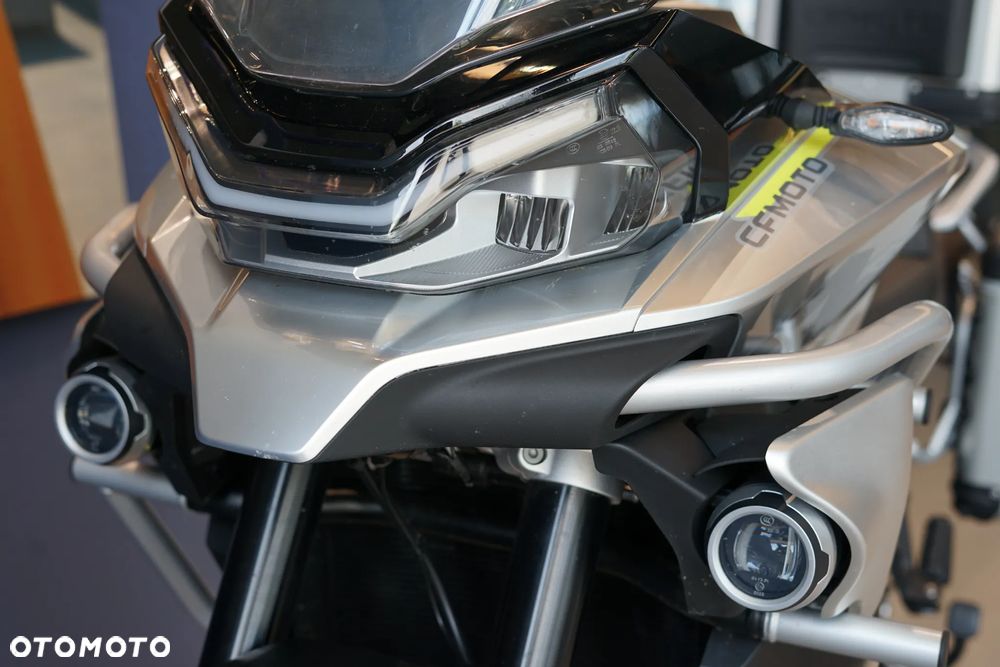 CFMoto 800MT Touring - 37