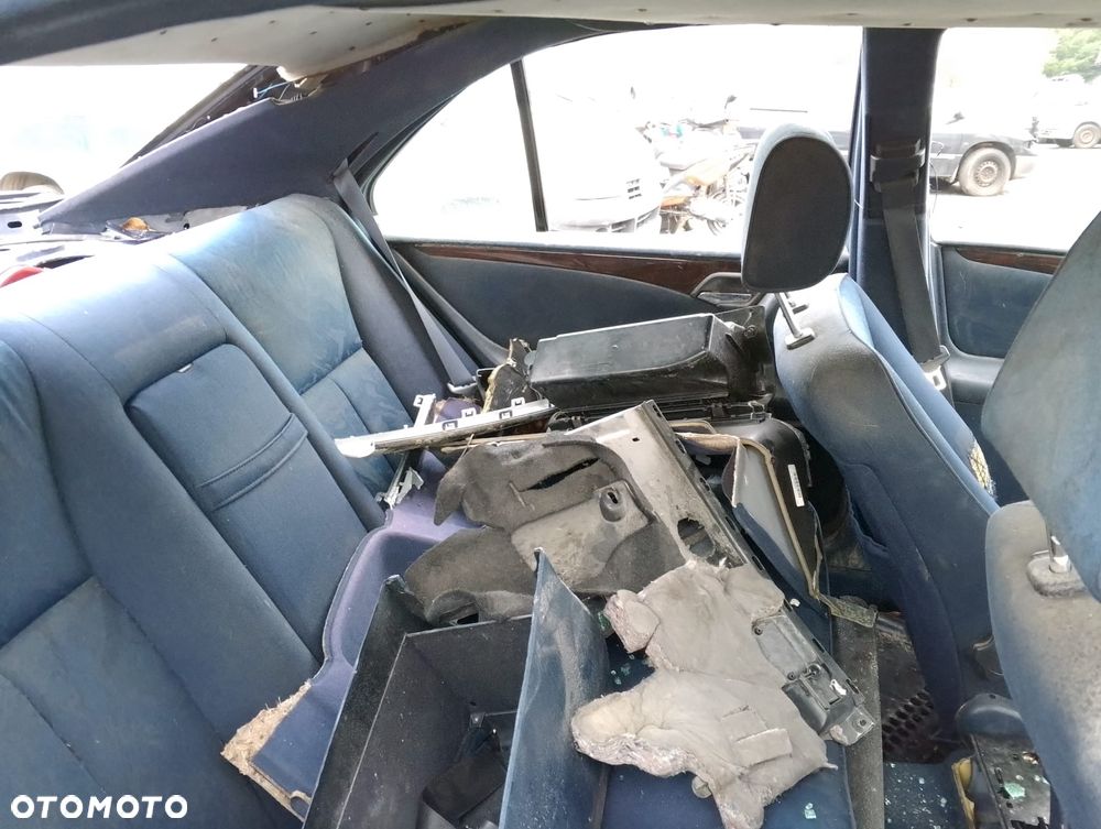 Mercedes – Benz Klasa E W210 (95-99r.) 2.0 B 136KM. Silnik 111.942 (111942) (111 942) Skrzynia 717.417 lakier 366. Cały na części. GWARANCJA !!!  Przód Tył Zestaw Komplet Drzwi Klapa Zderzak Błotnik Maska Grill Atrapa Szyba Pas Lampa Lusterko Boczki Fotel Kanapa Kokpit Deska Rozdzielcza Przełącznik Włącznik Sterownik Przewody Wiązka Instalacja Moduł Komputer Czujnik Listwa Pompa Alternator Wtryski Głowica Rozrusznik Kompresor Sprzęgło Dwumas Silnik Skrzynia ABS Klimatyzacji Paliwa Wspomagania Kolektor Turbina Przepustnica Zawór Chłodnica Koło Hak Belka Sanki Zawieszenie Mcpherson Półoś Amortyzator Wydech Tłumik Zacisk Most - 9