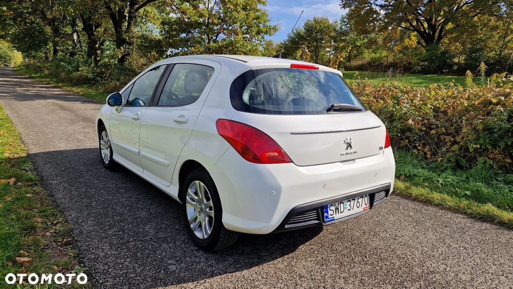 Peugeot 308 1.6 HDi Active - 32