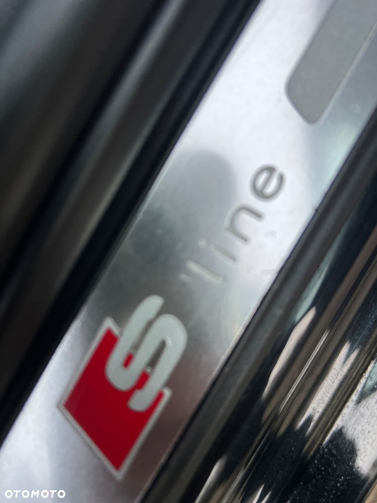 Audi A4 Avant 2.0 TDI DPF multitronic S line Sportpaket - 25