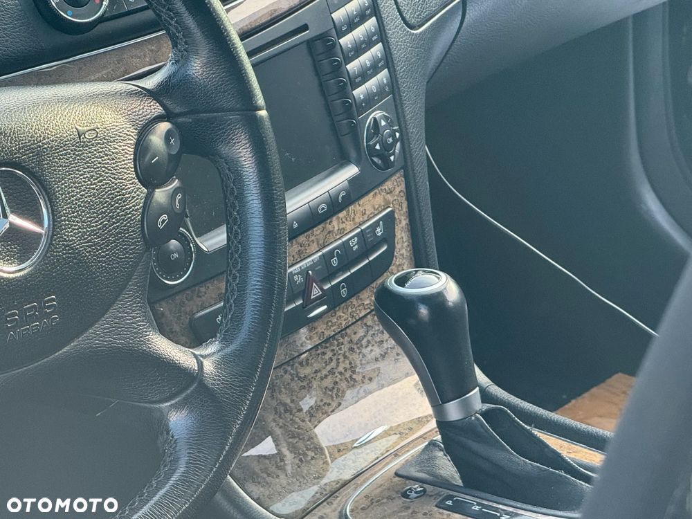 Mercedes-Benz Klasa E - 15